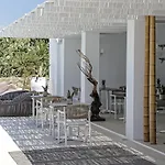 Livin Mykonos - Adults Only By Mr And Mrs White 3*