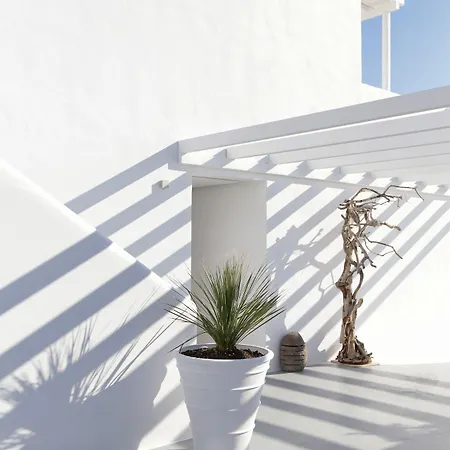 Livin Mykonos - Adults Only By Mr And Mrs White 3*